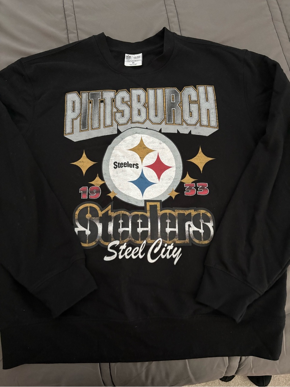 Team Apparel Black Pittsburgh Steelers Graphic Crewneck